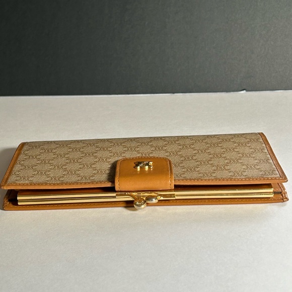 Vintage Celine Macadam Triomphe Light Beige Long Wallet - Picture 13 of 14